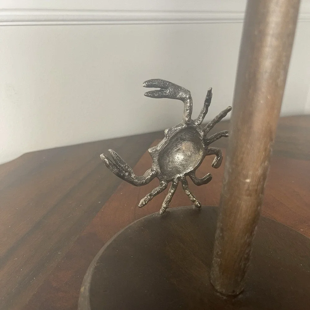 MD Crab Paper Towel Holder - Wooden With Metal Crab Ocean Beach Decor